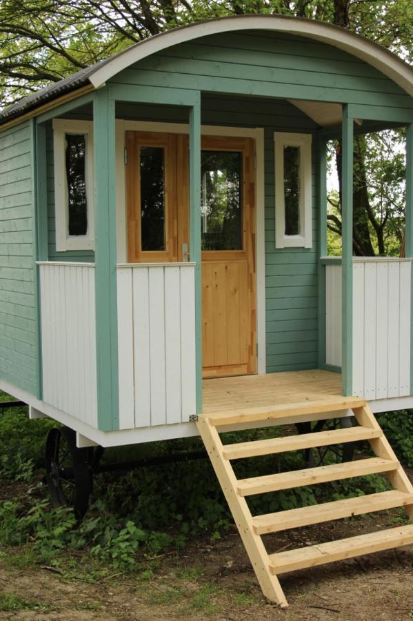 The Kestrel Shepherd Hut, Whitehouse Farm Stowmarket Dış mekan fotoğraf