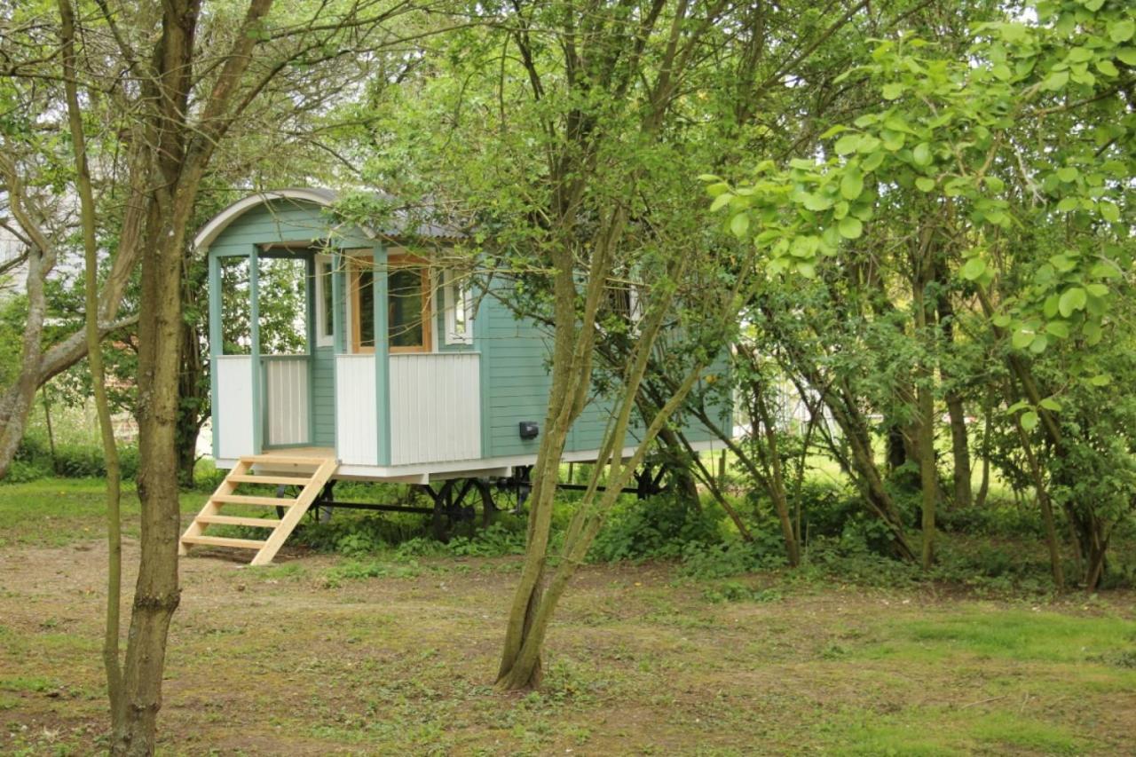 The Kestrel Shepherd Hut, Whitehouse Farm Stowmarket Dış mekan fotoğraf