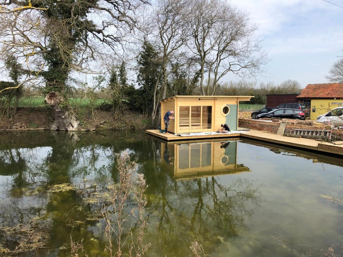 The Kestrel Shepherd Hut, Whitehouse Farm Stowmarket Dış mekan fotoğraf